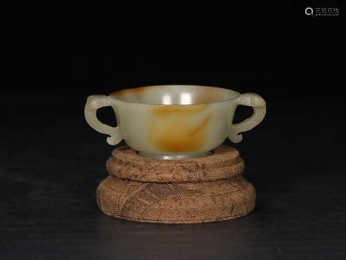 A Chinese Carved Hetian Jade Cup