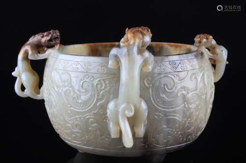 A Chinese Dragon Carved Hetian Jade Jar