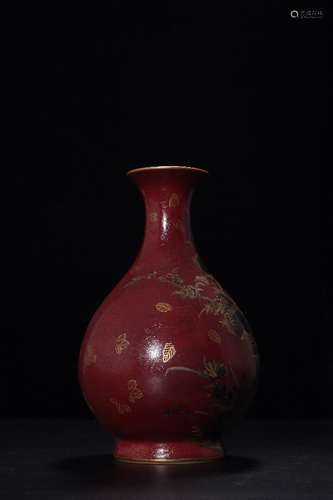 A Chinese Red Gild Flower&Bird Pattern Porcelain Vase