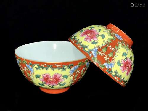 A Pair of Chinese Iron Red Floral Porcelain Bowls