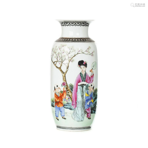 Chinese porcelain vase, Republic