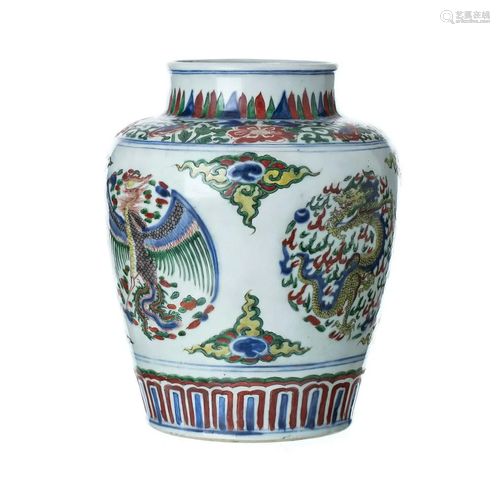 Chinese porcelain Wucai pot, Transitional