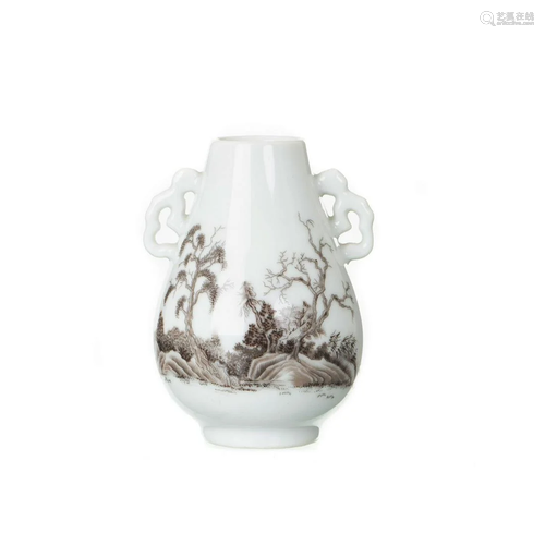 Miniature vase, Minguo