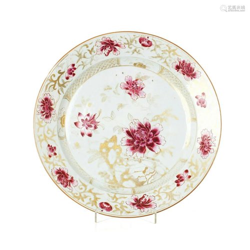 Large plate in Chinese porcelain, Qianlong