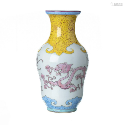 Chinese dragon 'dragon' vase, Republic