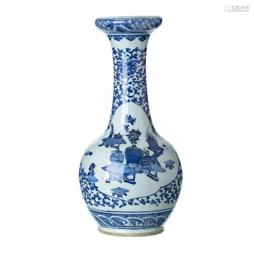 Vase 'objectos' in chinese porcelain, Tongzhi