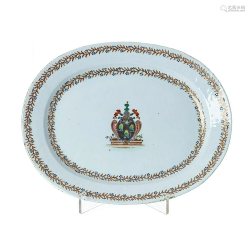 Chinese export Armorial platter, Jiaqing