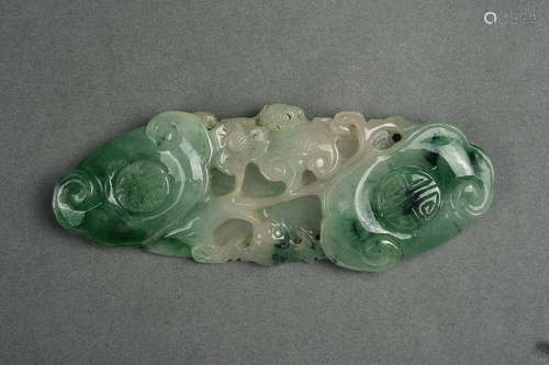 A JADEITE PENDANT REPUBLIC PERIOD