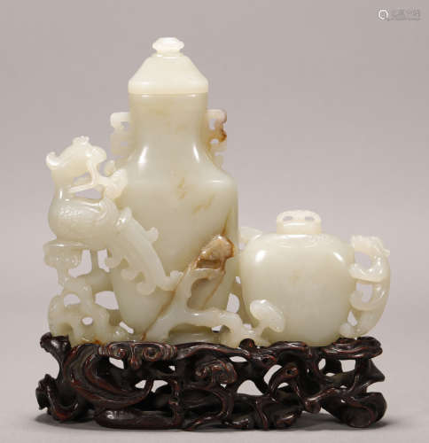 Qing Dynasty - Hetian Jade Vase Shape Ornament