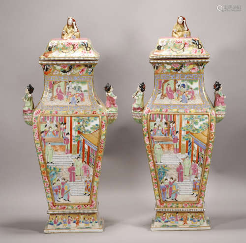 Qing Dynasty - Pair of Colored and Patterned Vase