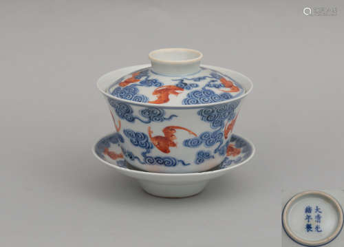 AN UNDERGLAZE BLUE AND IRON RED BOWL GUANGXU PERIOD