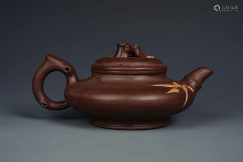 A YIXING GLAZED TEAPOT REPUBLIC PERIOD