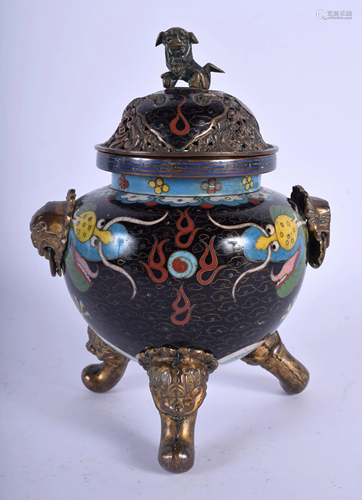 AN EARLY 20TH CENTURY CHINESE CLOISON…