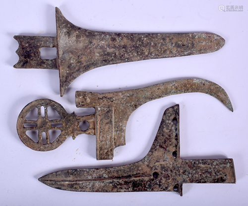 THREE CHINESE BRONZE WEAPON FRAGMEN…