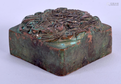 A CHINESE BRONZE SEAL. 4.25 cm square.