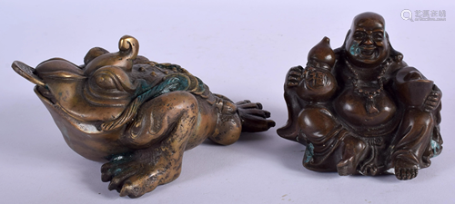 TWO CHINESE BRONZE FIGURES. Largest 14 cm wid…