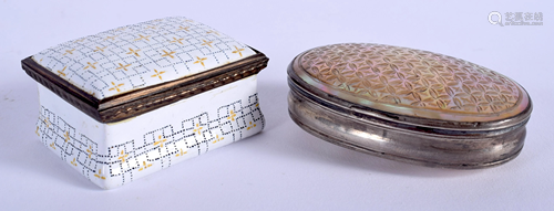 TWO 18TH/19TH CENTURY SNUFF BOXES. (2)