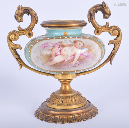 A 19TH CENTURY FRENCH SEVRES PORCELAIN …