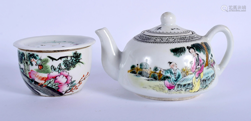 A CHINESE REPUBLICAN PERIOD FAMILLE ROSE TEAPOT