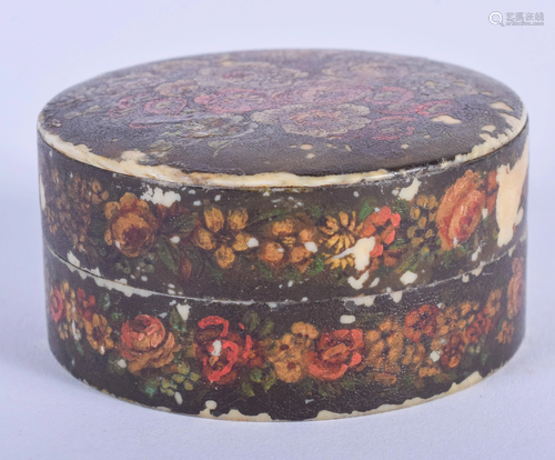 AN ANTIQUE PAINTED BONE SNUFF BOX AND COV…