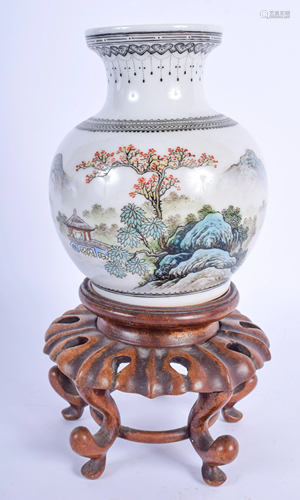 A CHINESE REPUBLICAN PERIOD FAMILLE ROSE VASE p…