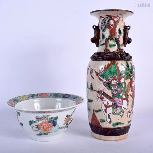 A 19TH CENTURY CHINESE CRACKLE GLAZED V…