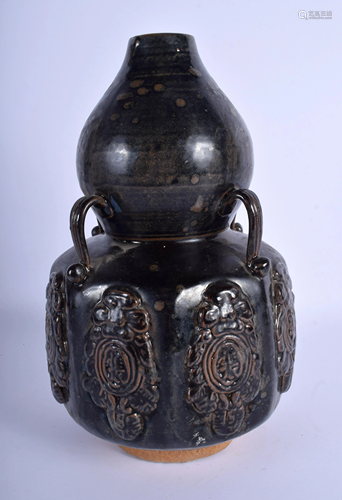 A LARGE CHINESE POTTERY VASE decorated wit…