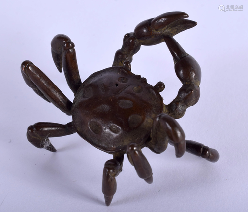 A JAPANESE BRONZE CRAB OKIMONO. 5 cm x 5 …