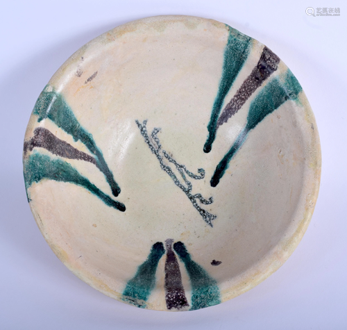 A 14TH/15H CENTURY TIMURID PAINTED POTTERY B…