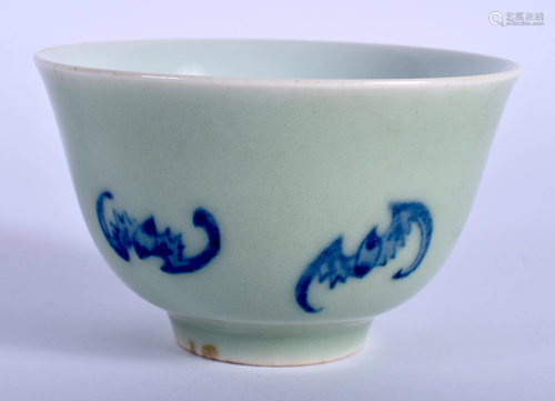 A CHINESE CELADON TEABOWL. 8.25 cm diameter.