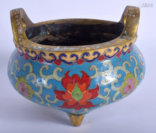 A CHINESE TWIN HANDLED CLOISONNE ENA…