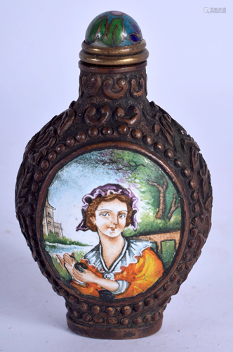 A CHINESE SNUFF BOTTLE 20th Century. 7 cm h…