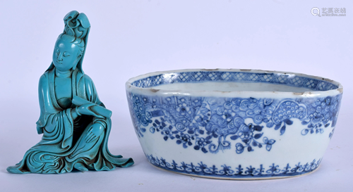 AN 18TH CENTURY CHINESE BLUE AND WHITE B…