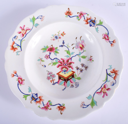 A MID 19TH CENTURY STAFFORDSHIRE SCALLOPED P…