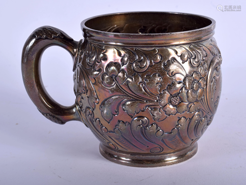 A VINTAGE SILVER MUG. 6.8 oz. 8 cm high.