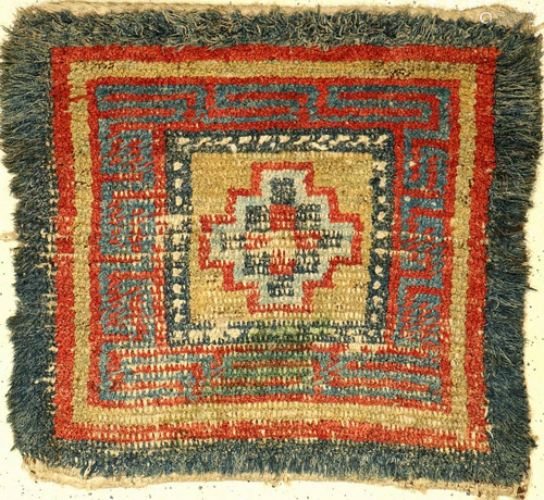 Tibetan Wangden Drumtze meditation rug antique