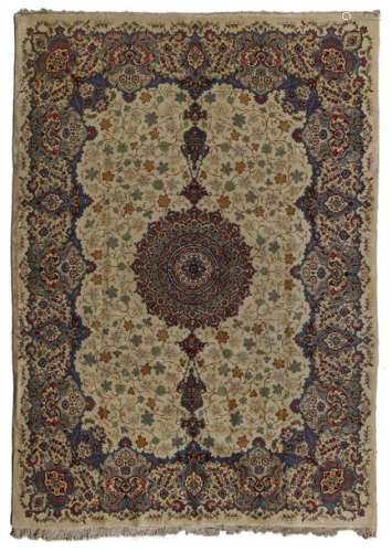 KASHAN CARPET, NORTHERN IRAN Mid 20th century \nIn …