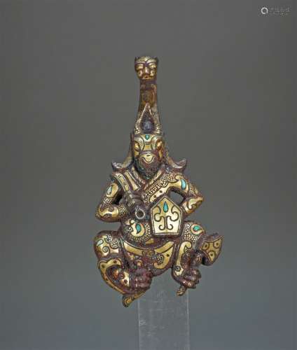 A WARRING STATES PERIOD BRONZE MIXED GOLD CORD HOOK