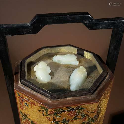 A QING DYNASTY CARVED WHITE JADE BOX SET