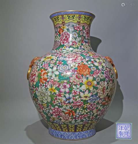 A QING DYNASTY FLOWER PATTERN ZUN