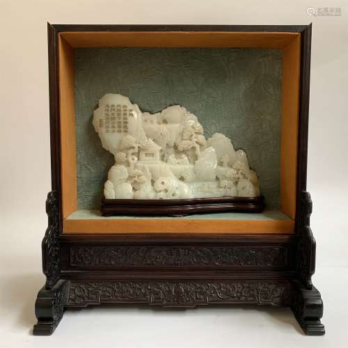 A QING DYNASTY CARVED WHITE JADE ORNAMENT WITH A SANDALWOOD DISPLAY BOX