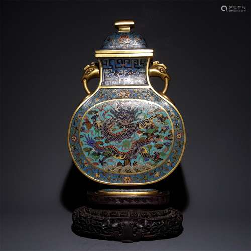 A QING DYNASTY CLOISONNE DRAGON PATTERN BOTTLE WITH LID