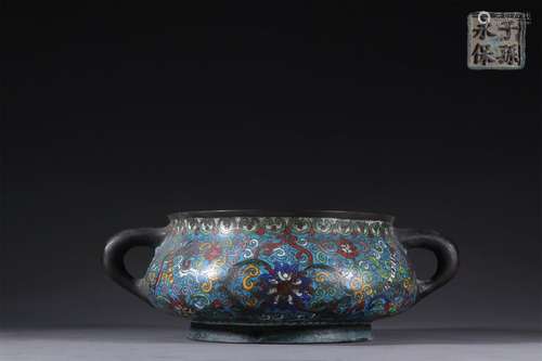 A CHINESE  
CLOISONNE FLOWER PATTERN INCENSE BURNER