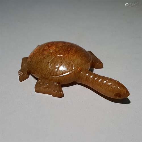 A MING DYNASTY CARVED JADE TURTLE SHAPE ORNAMENT