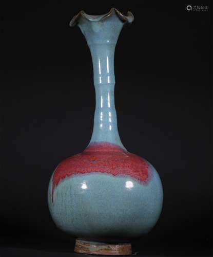 A SONG DYNASTY JUN KILN PORCELAIN BOTTLE