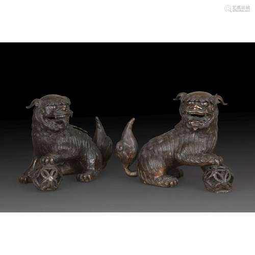 Pair of dogs forming a perfume burner, made of bro…