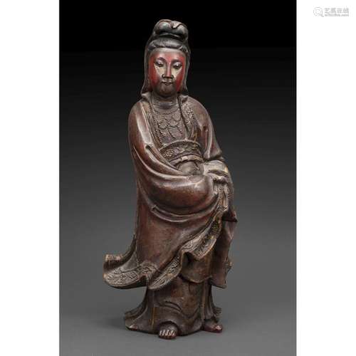 STATUTE OF GUANYIN in lacquered wood, represented …