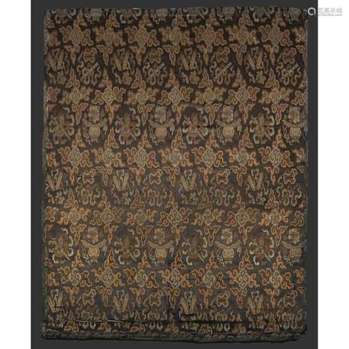 PAIR OF LARGE TENTURES in olive green damask silk,…