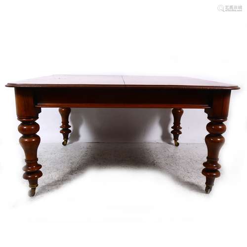 A Victorian mahogany fixed top dining table