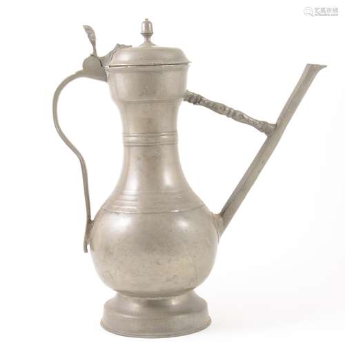 A Swiss pewter wine flagon, late 18th century